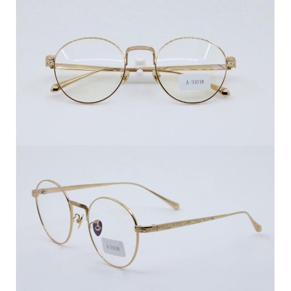 Carved Pure titanium eyeglass frame untralight weight eyewear for Women Men Fashion design 2019