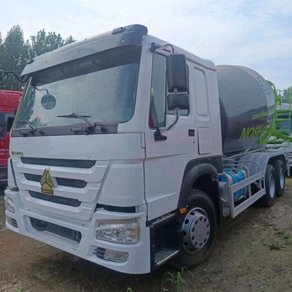 Hydraulic Steering with Power Assistance Used HOWO Cement Concrete Mixer Mixing Tank