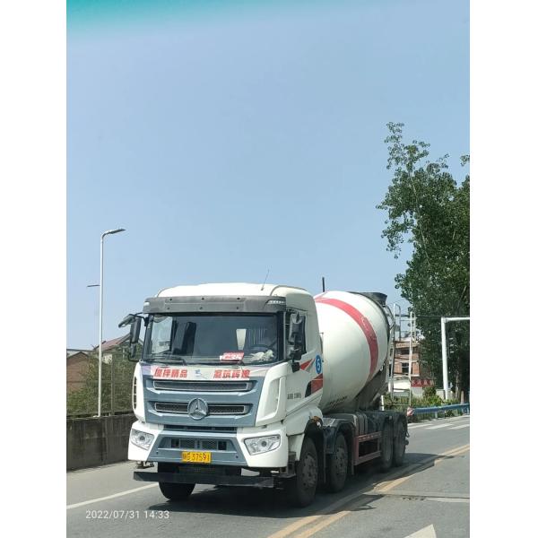 Синотрук Хово Бетонный смеситель CKD / SKD с мощностью 15-20 тонн