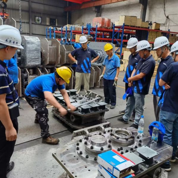 Customized Vibratory Pile Hammer Driver – Excavator Attachment & High Efficiency