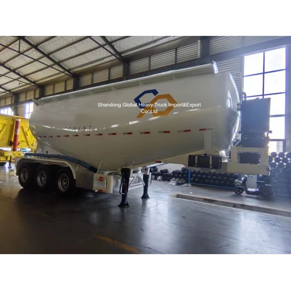 35-60 CBM Capacity Cement Tanker Semi Trailer with 3X13 Ton Axle and 28 Ton Landing Gear for Bulk Cement Transport