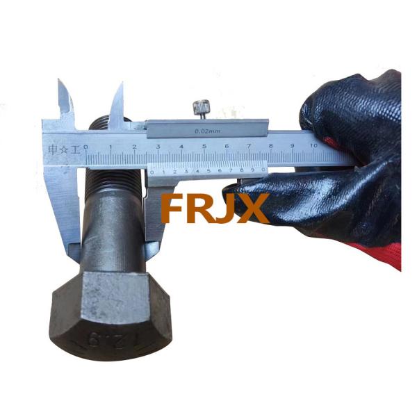 Forjado Excavator Track parafusos e nozes com HRC52-58 dureza da superfície zinco Finish forjar dentes