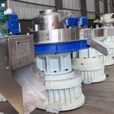 Air-Cooled Radiator Cool Down The Gear Oil In Wood Pellet Making Machine 2 Years Gear Warranty