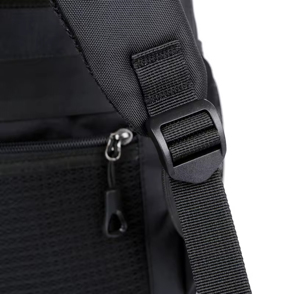 Laudtec 17.3 Inch Laptop Backpack Waterproof Unisex Business Shockproof Large Capacity Nylon School USB Trolley Computer Custom