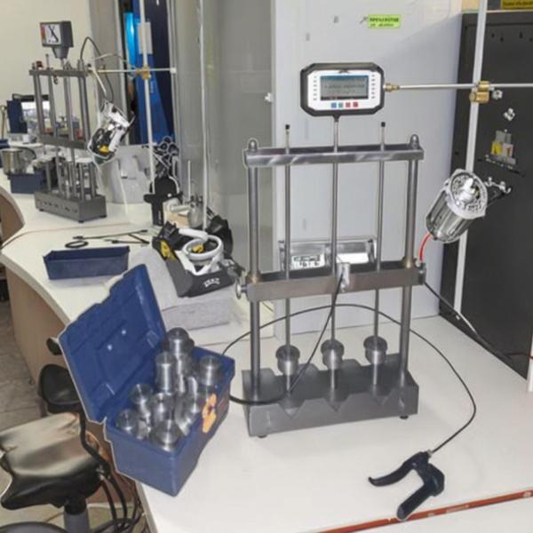 ISO 6722 SAEJ 1128 Instrumento de ensayo de impacto a baja temperatura del cable eléctrico para automóviles
