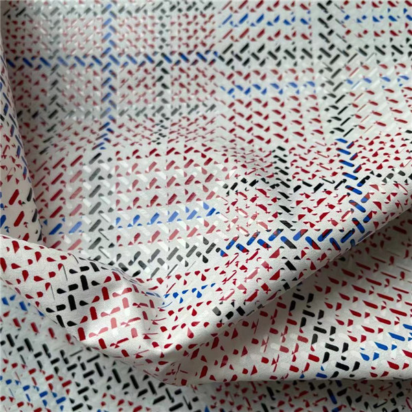 Ткань с красочным Foiling 66gsm Windproof, водоустойчивая ткань тафты 100% полиэстер выключателя ветра