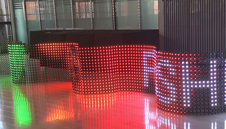 P125 LED Mesh Outdoor Display Screen Mall Dekoration Advertising Screen SMD3535 Экраны для наружного отображения в торговых центрах