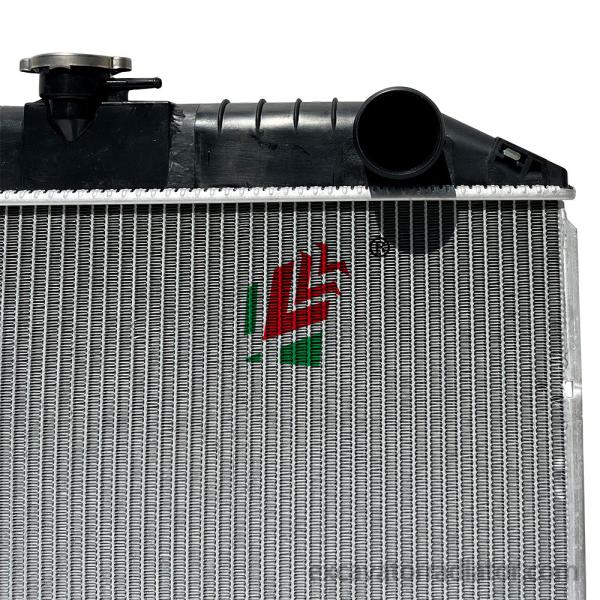 Hino R407 автомобильный грузовик радиатор алюминиевая сборка водонагреватель система охлаждения двигателя с переполненной трубой