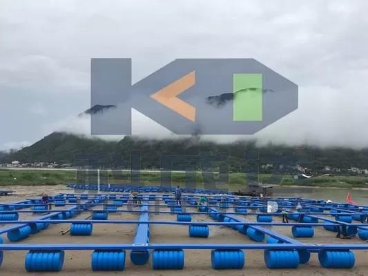 450 - 650 kg/h Máquina de extrusão de parafusos simples de HDPE para balsa de pesca Pedal de extrusão de perfis de PE