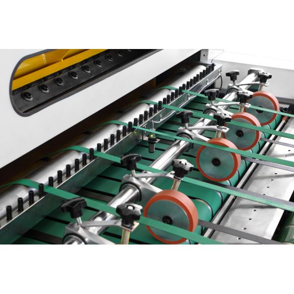 JIGUO  ZWC-1400-2 Paper Sheeter Cutter Machine，Reference weight of cutting paper：50-500g/m2，Maximum cutting meter speed：300m/min