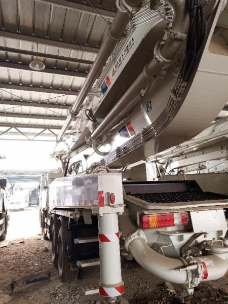 caminhão concreto do crescimento do chassi de 52m Actros 4141, equipamento de construção concreto 150M3/H