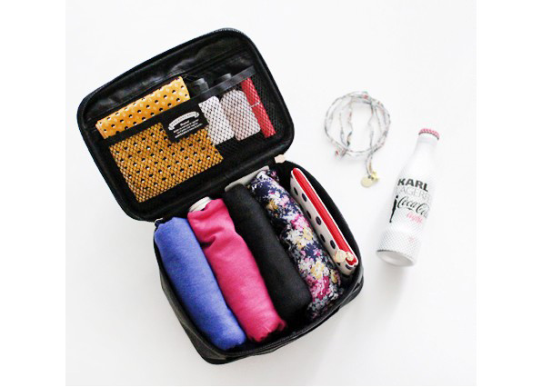 Custom Fashion Hanging Travel Kit / Cosmetic Makeup Bag Waterproof Material