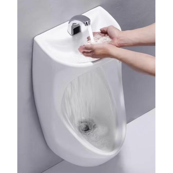 Ahorro de agua WC de pared colgado Cerámica urinal para hombres baño público inodoro