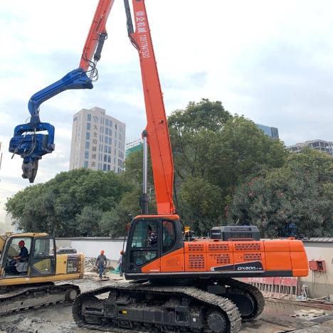 Yellow Long Boom Mounted 3200rpm Vibrating Pile Driver Low Noise