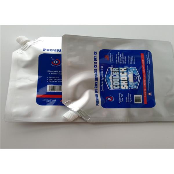 Продукт моря супермаркета приносит плоды устранимой изолированная алюминиевой фольгой более крутая сумка сумки/льда