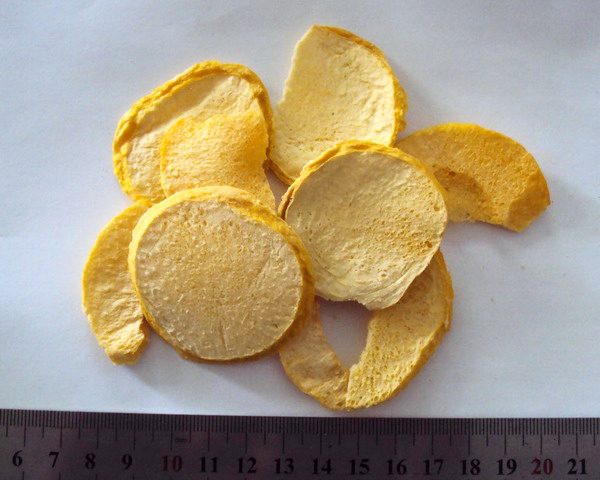 Freeze Dried Peach Chips green and safe Chinese instant fruit Nothing Added