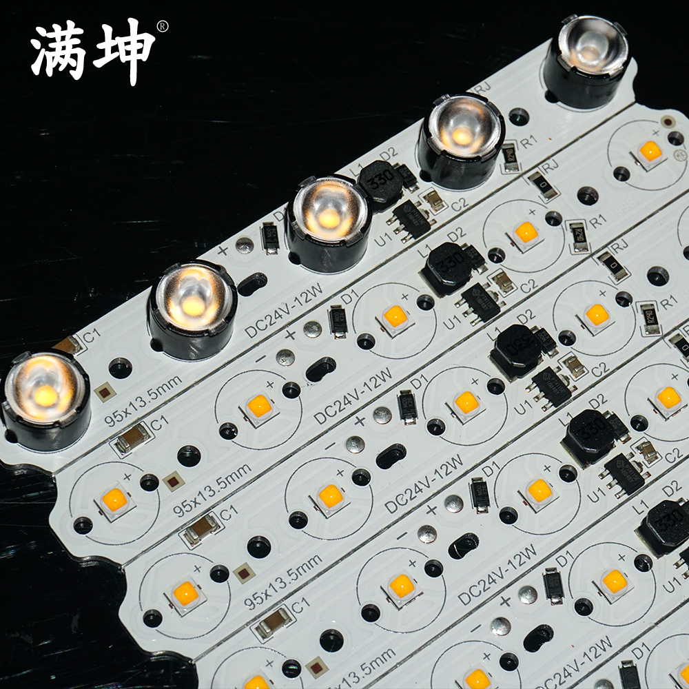 Обломок КРИ светов прокладки СИД DC24V SMD3535 12W твердый с объективом