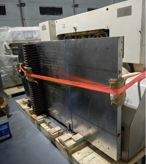 Япония 1150 мм ITO Гильотиновая машина для резки бумаги напряжение 380В с 3800 кг мощностью