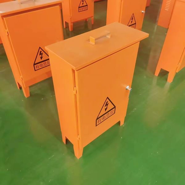 Custom Portable Industrial Distribution Box with IP66 Waterproof Q235 Steel Enclosure Electrical Junction Box