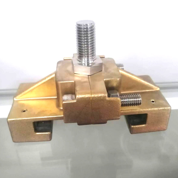 Подгонянные отливки и вковки частей CNC латунные для промышленного оборудования