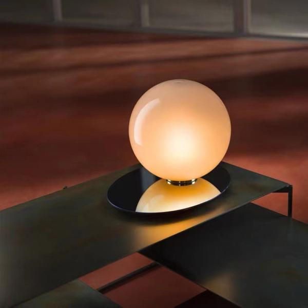 Luxury Nordic Table Lamp Modern Simple Living Room Creative Bedroom Glass Table Light