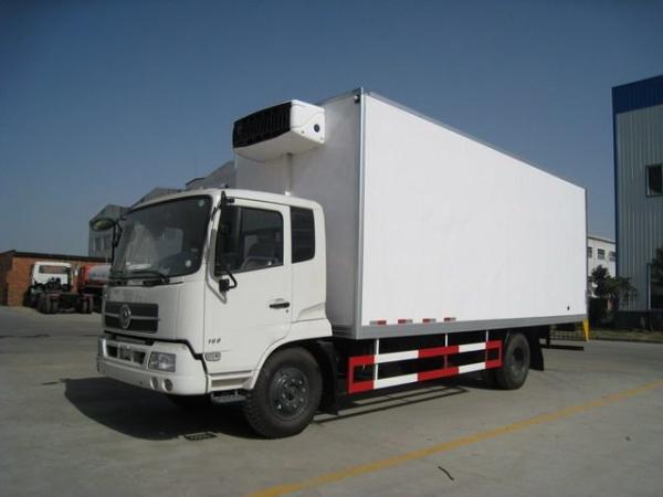4x2 190hp Cargo Van Trailer , Freezer Refrigerated Van Truck / Cargo Box Truck