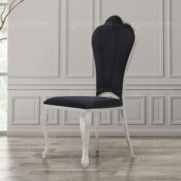 PU Cushion Black Metal Dining Room Chairs 9.2kg Light And Comfortable