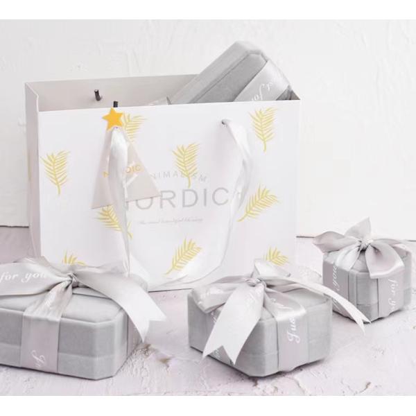 Серый белый дисплей коробки подарка картона бархата упаковывая для ожерелья кольца ювелирных изделий