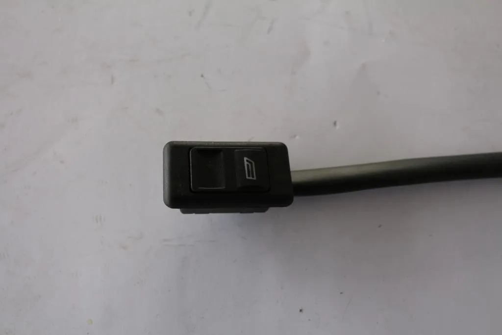 Original Auto Parts Electric Glass Lifting Switch Dz95189586602 Trailer