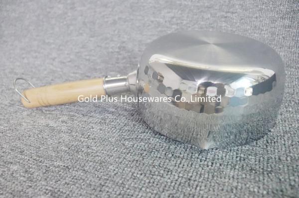 Food Grade Stainless Steel Milk Pot 20cm With Wooden Handle