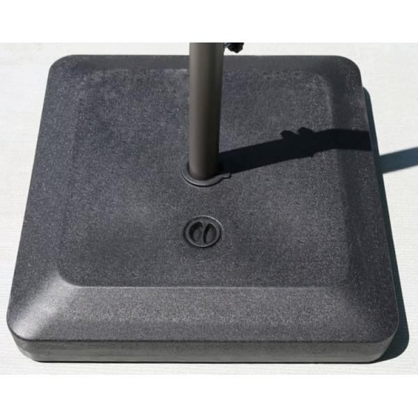 2.7m Customized Logo Polyester Large Tilting Patio Umbrella Parasol