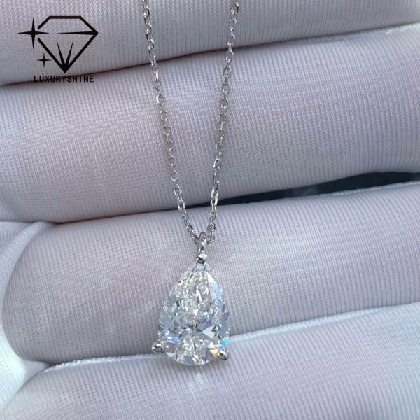 Collier diamant poire de laboratoire or 18 carats clarté VVS-VS