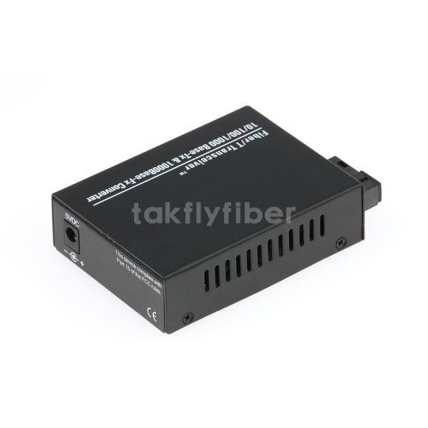 слот 1000M SC конвертера средств массовой информации оптического волокна 1550nm DC5V 120km одиночный