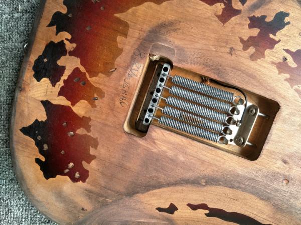 High Quality The new handmade remains ST SRV electric guitar,Do old electric guitar,Real photo,Free shipping