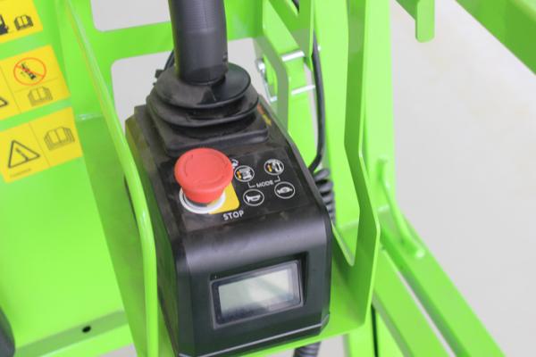 Bondes internos Scissor a plataforma de trabalho aéreo do elevador 8m para o armazém