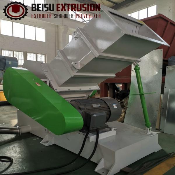 450Kg/Hポリ塩化ビニールのPE PPはSKD-11刃が付いている粉砕機機械を配管する