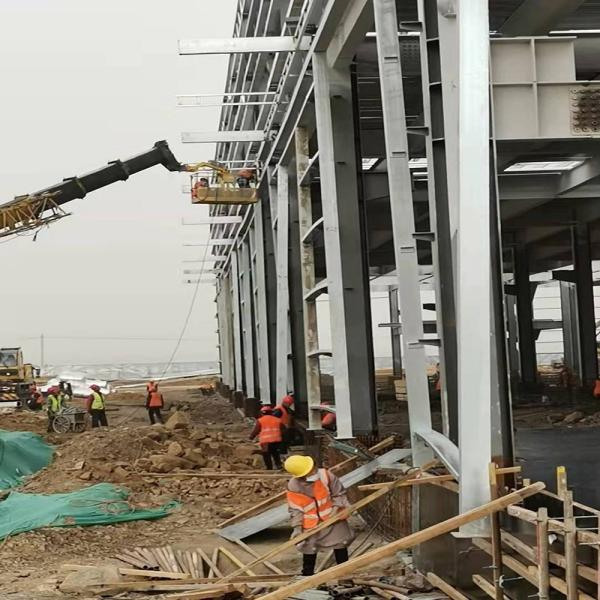 Multi Storey Steel Structure Building , Prefab Steel Workshop With Round Tube Brace
