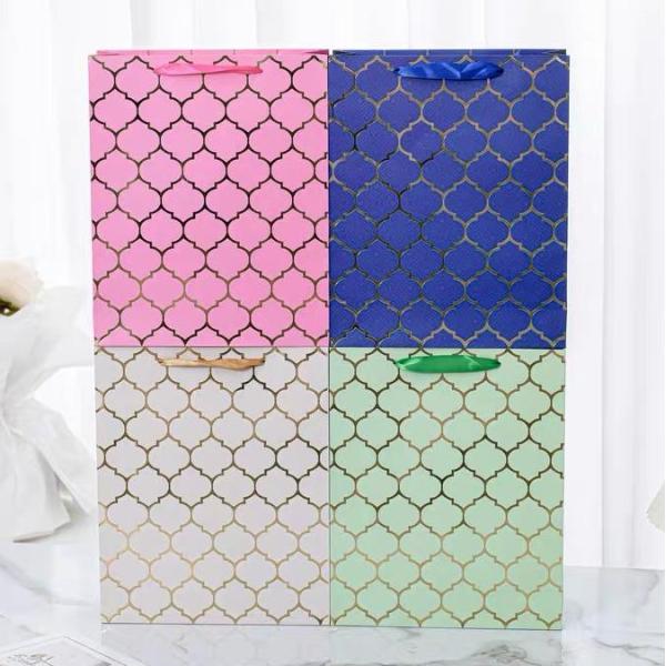 Customized Paper High-End Gift Bags Bulk Printed Logos Clothing Store Shopping Bags Foldable