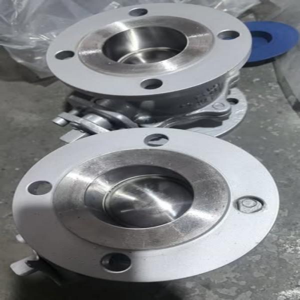 WCB Material Flange Ball Valve with PN20 Pressure and 18 Months Warranty for Normal Temperature Applications