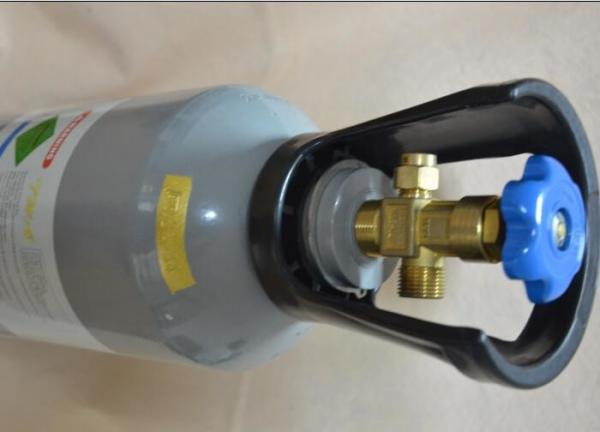 Small Portable 8L Oxygen Scuba Diving Cylinder With High Pressure Reducing Valve