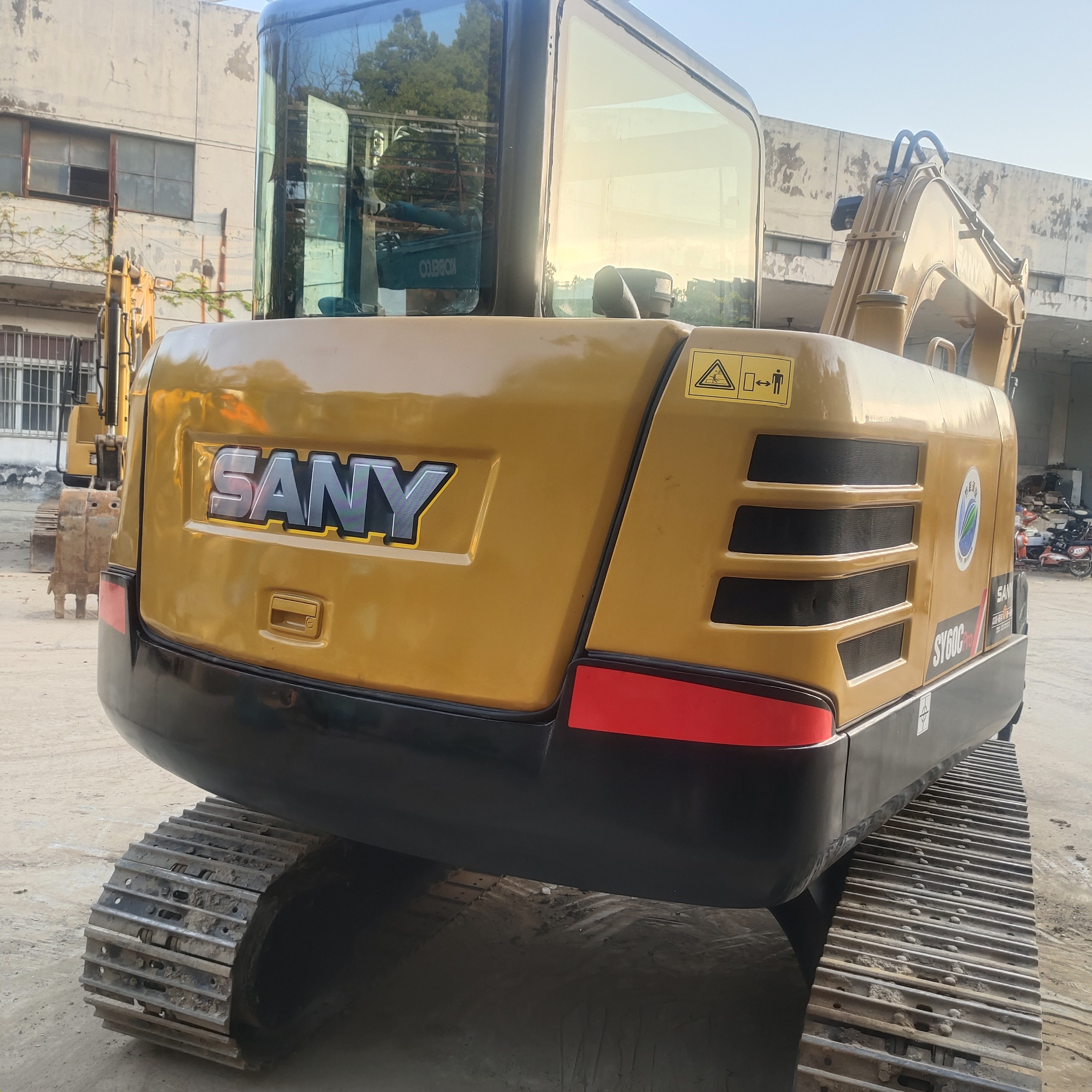 Использованные строительные машины Sany SY60C Crawler Excavator 6 тонн