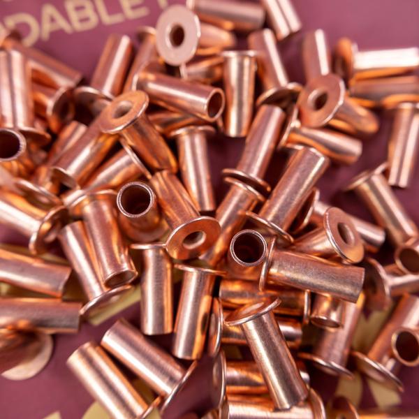 10X26 PARA piezas HOWO SHACMAN FAW DONGFENG remache