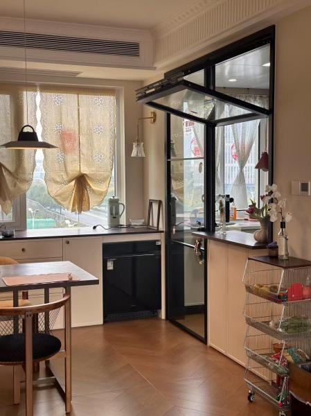 Clearance Sale: Factory Direct Folding Windows - 10-Year Warranty