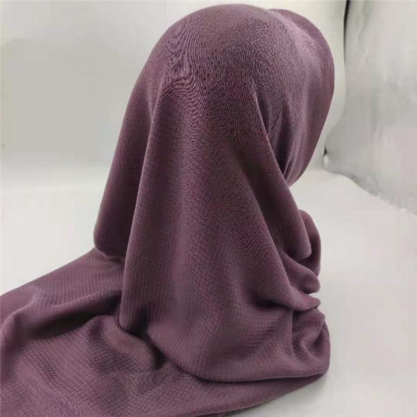 2021 Factory Directly Supply Latest Beautiful Design Voile Fabric  Jacquard Scarf Dyed Plain Muslim Women Malaysia