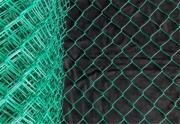 7 Ft PVC Coated Hot Dipped Galvanized Chain Link Fence Fabric Residential