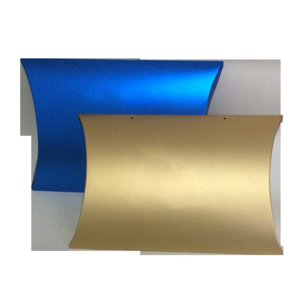 Gold Kraft Christmas Pillow Boxes Paper Folding Jewelry Packaging Ribbon Tag Attachment