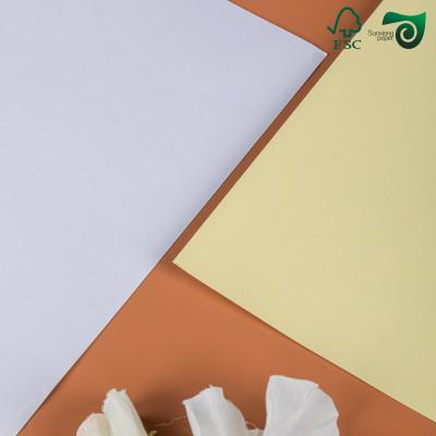 Papel blanco de resistencia a la humedad FSC 65gsm 70gsm 80gsm  Embalaje de etiquetas para bebidas