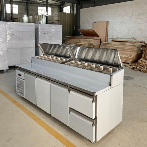 Commercial Pizza Prep Bench Fridge 3 Doors 2 Drawers Air Cooling