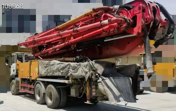 Second Hand Shacman Sitrak Chassis Concrete Pump Truck 49m With Less Working Hours
