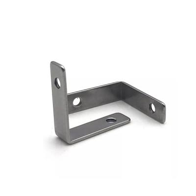 Fabricação de peças de armação de metal personalizadas com estampagem CNC imitação banhada a prata